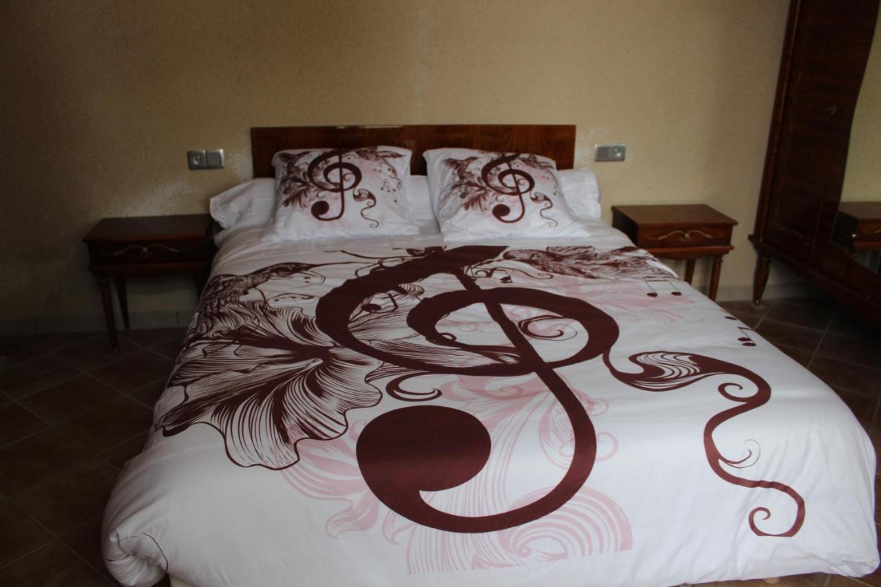Bed and Breakfast Domaine De La Touche Mosnay Екстер'єр фото