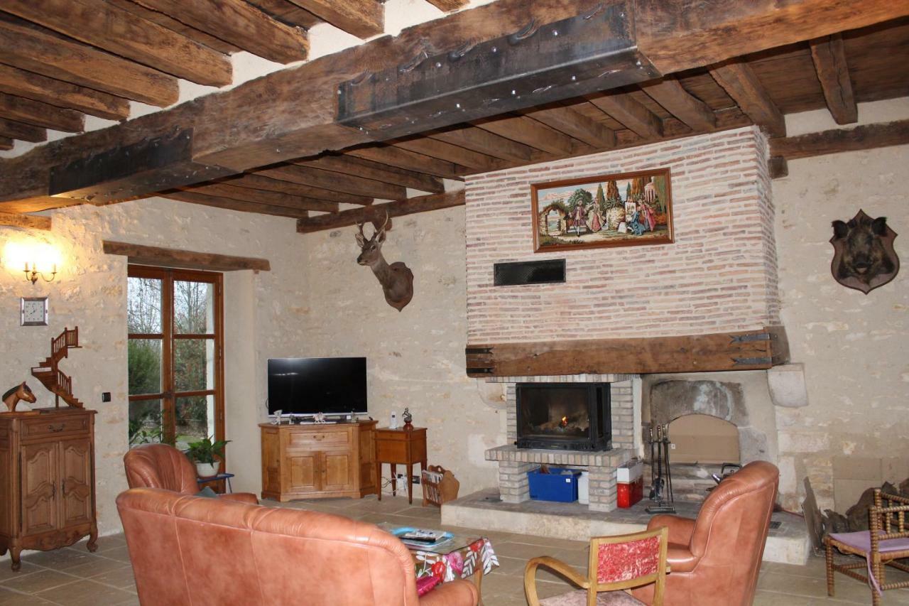 Bed and Breakfast Domaine De La Touche Mosnay Екстер'єр фото
